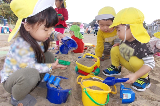 賞与年4.2カ月分・土日がお休み！豊かな自然環境の中で丁寧な保育に励む