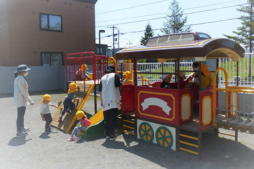 元町みどり保育園 北海道札幌市 の保育士契約社員求人 保育士バンク