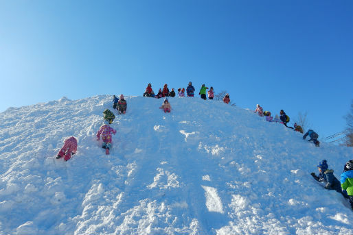 はだかんぼ保育園(北海道北広島市)