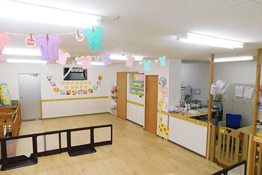 すくすくnursery中央 愛知県小牧市 の保育士 主任 調理師正社員 パート アルバイト求人 保育士バンク