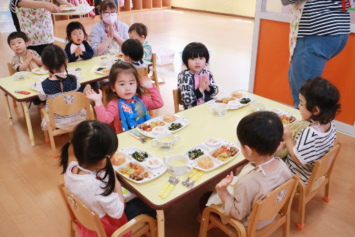 きらら保育園かんとう通り(秋田県秋田市)