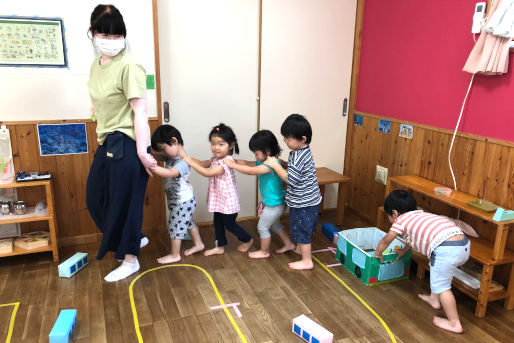 ウィズチャイルド さくらがおかみなみ園(東京都多摩市)