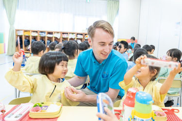 Kids Duo International アカデメイア御成門の求人画像