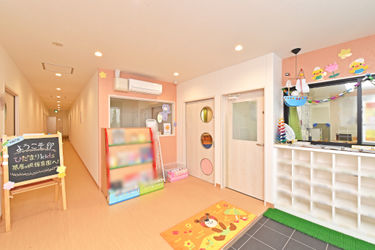 ひだまりkids茶屋ヶ坂こども園の求人画像