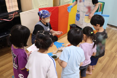 かみこまつ保育園の求人画像