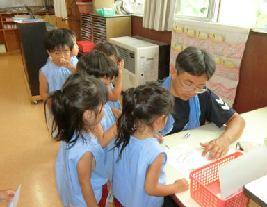 和歌山中央幼稚園 りんご学級(和歌山県岩出市)の様子