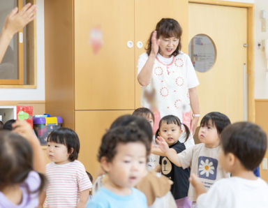 惣社こども園(大阪府藤井寺市)の様子