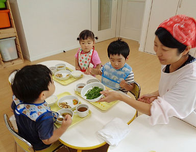 もりのなかま保育園美里園(沖縄県沖縄市)の様子