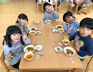 もりのなかま保育園北中城園(沖縄県中頭郡)の様子