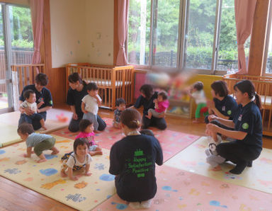 れいんぼー幼児園(福岡県糟屋郡須恵町)の様子