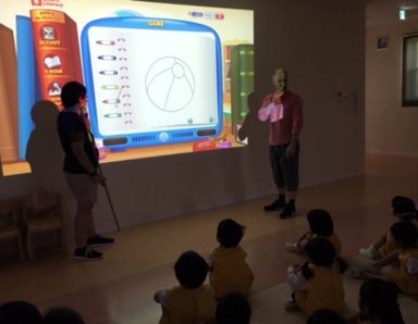 久留米インターナショナルアイスクール幼稚園(福岡県久留米市)の様子