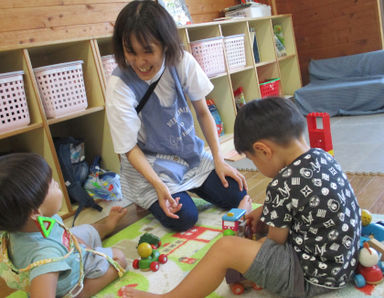 ひがしこども園(静岡県菊川市)の様子