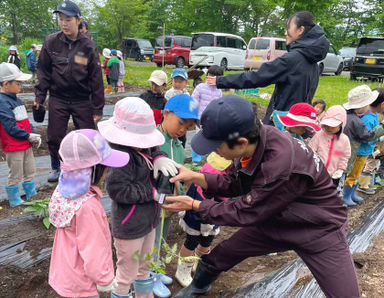 ニセコ町幼児センター きらっと(北海道虻田郡(後志)ニセコ町)の様子