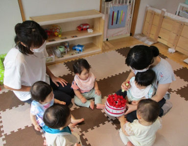 幼保連携型認定こども園　池田旭丘幼稚園・いけだあさひがおか乳児園(大阪府池田市)の様子