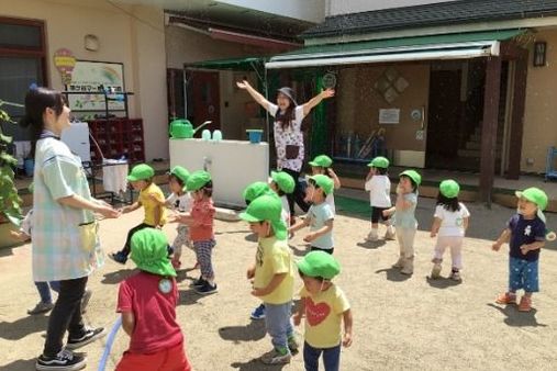 鶴ケ谷マードレ保育園(仙台市宮城野区)