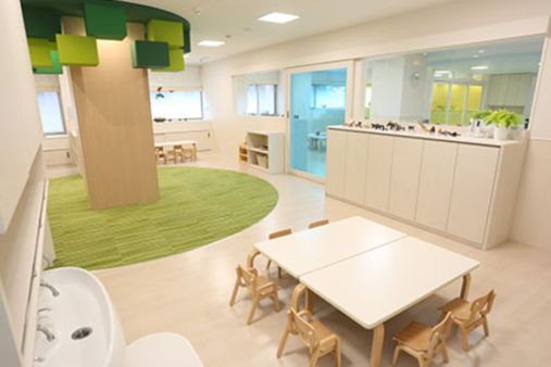 ポピンズナーサリースクール本郷(東京都文京区)
