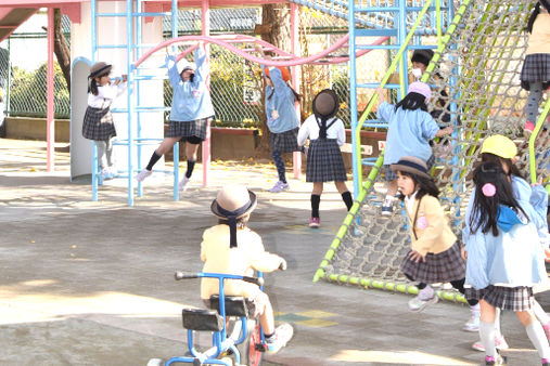 子どもの森幼稚園(東京都町田市)