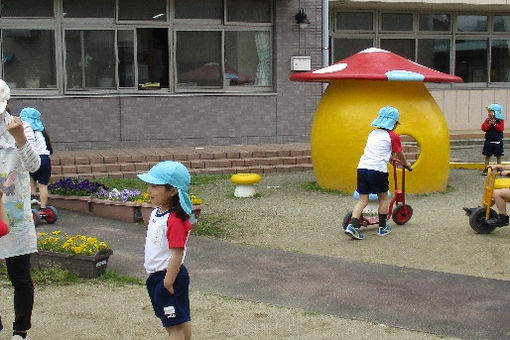 幼保連携型さみどり認定こども園 のびのび幼稚園舎(富山県富山市)