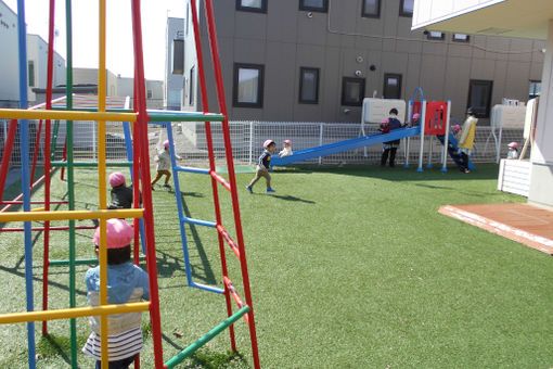 認定こども園札幌杉の子保育園(北海道札幌市清田区)