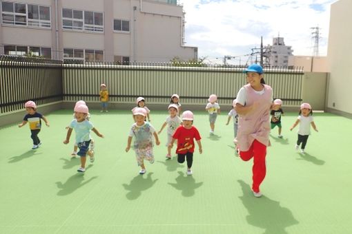 西新井聖華保育園(東京都足立区)