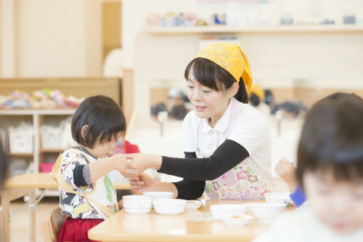 小学館アカデミー神保町保育園(東京都千代田区)