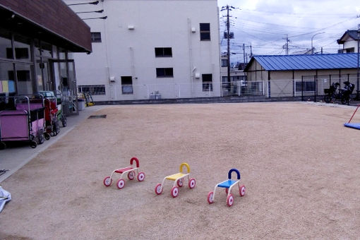 キッズラボ誉田保育園（運営主体・学校法人英進学園）(東京都豊島区)