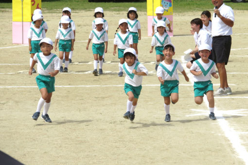 認定こども園くすのき幼稚園(大阪府河内長野市)