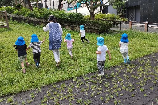 保育室 愛の園