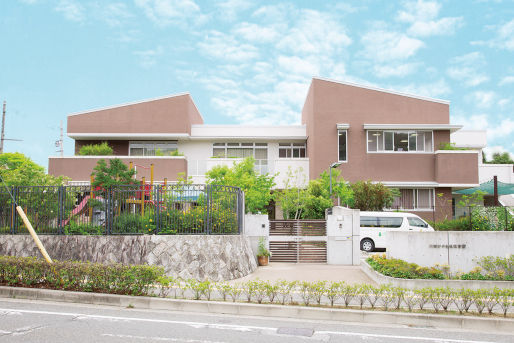 認定こども園川西けやき坂保育園