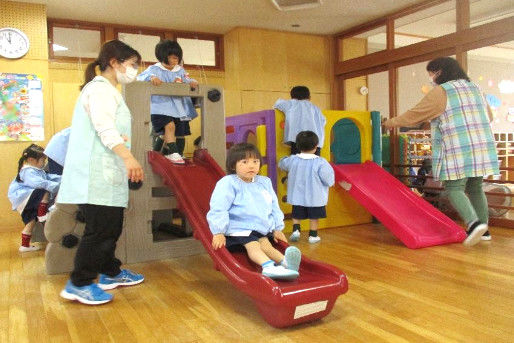 さみどり認定こども園 のびのび幼稚園舎