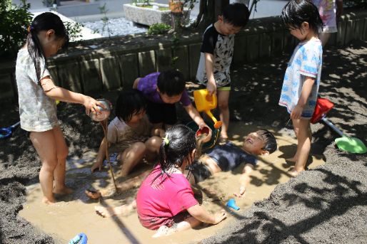 認定こども園 かみいしづこどもの森(岐阜県大垣市)