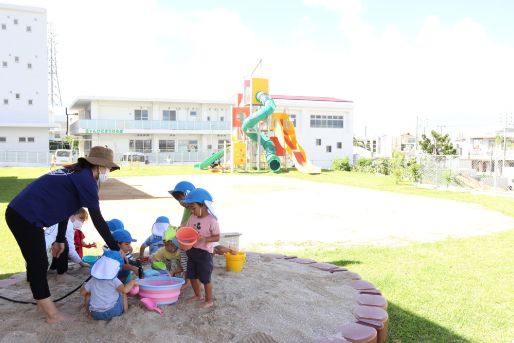 兼原こども園(沖縄県うるま市)