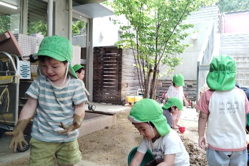 東泉丘ひだまり保育園(大阪府豊中市)