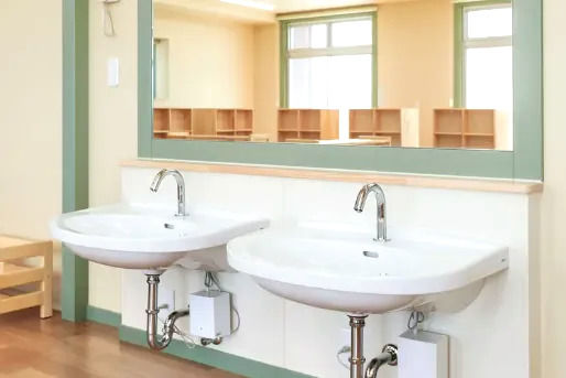 粕屋仲原コスモス保育園(福岡県糟屋郡粕屋町)