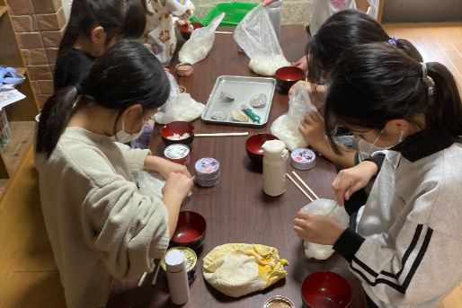 平安学童クラブ																																		(神奈川県横浜市鶴見区)