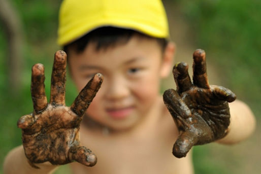 つつじケ丘どろんこ保育園(東京都調布市)
