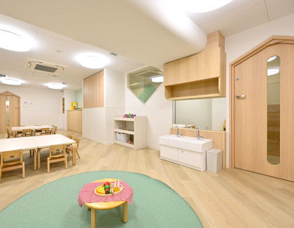 ポピンズナーサリースクール本郷(東京都文京区)