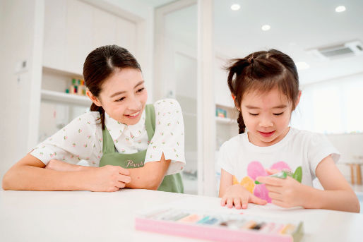 ポピンズナーサリースクール本郷(東京都文京区)