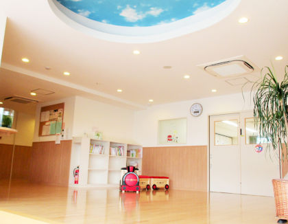 玉川上水保育園(東京都東大和市)
