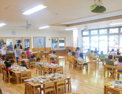 認定こども園 子育てセンターとものもり(静岡県掛川市)