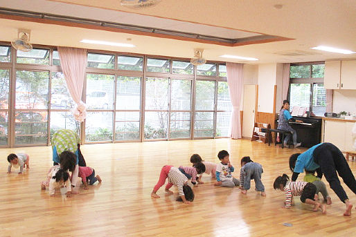 認定こども園 子育てセンターとものもり(静岡県掛川市)