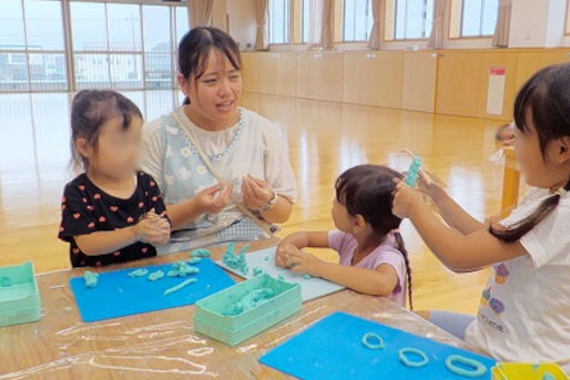 認定こども園　子育てセンターかきのみ(静岡県浜松市)