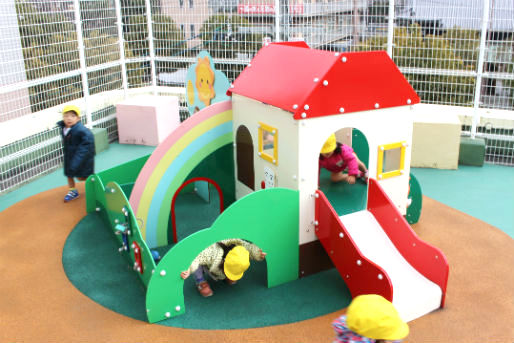 鶴満寺保育所(大阪府大阪市北区)