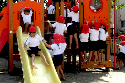 認定こども園きりん愛育園(大阪府吹田市)