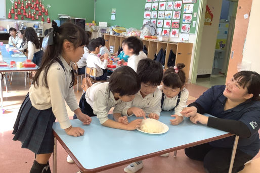 認定こども園ワタナベ学園(東京都荒川区)