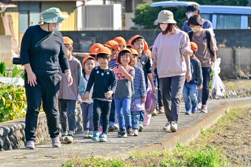 至誠いしだ保育園(東京都日野市)