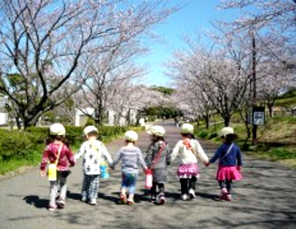 青葉の森保育館(千葉県千葉市中央区)
