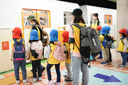 園周辺のすべてを遊びと学びのフィールドに